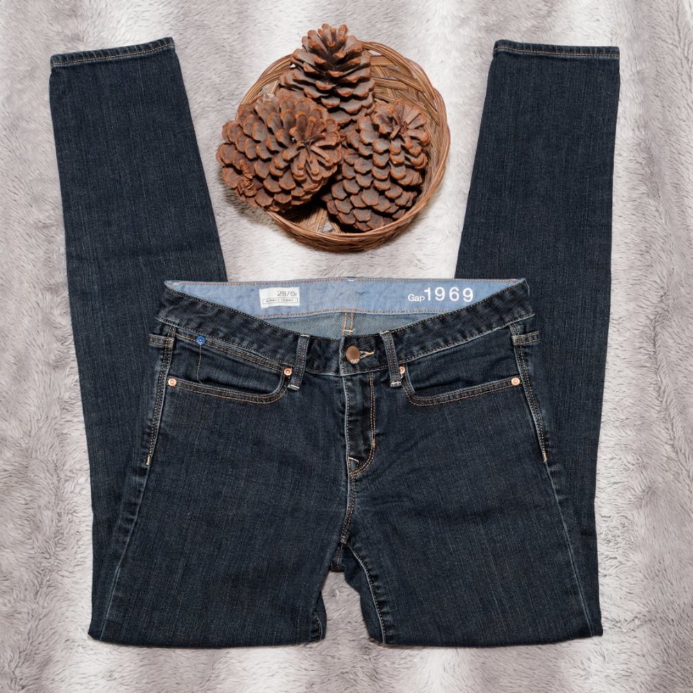 Gap 1969 Jeans Size 6r Waist 30" Inseam 28" Rise 8"